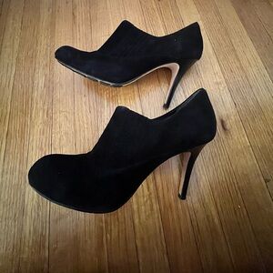 Cole Haan size 6 1/2 black suede bootie